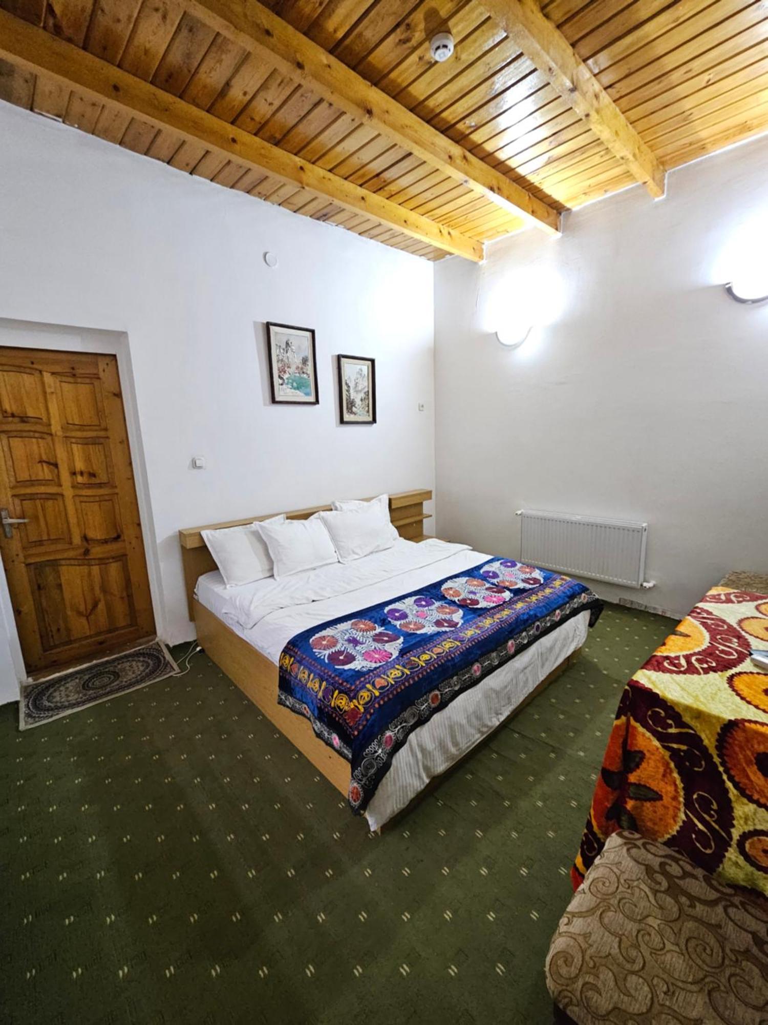 Sim-Sim Hostel & Backpackers Samarcande Extérieur photo