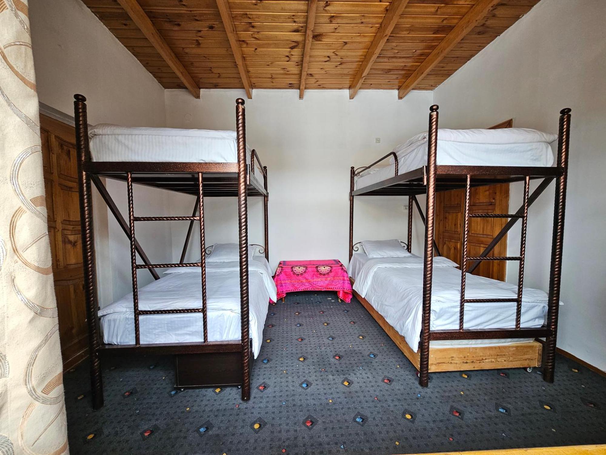 Sim-Sim Hostel & Backpackers Samarcande Extérieur photo